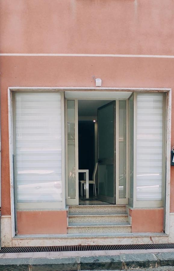Nino'S Apartments Giardini-Naxos Exterior foto