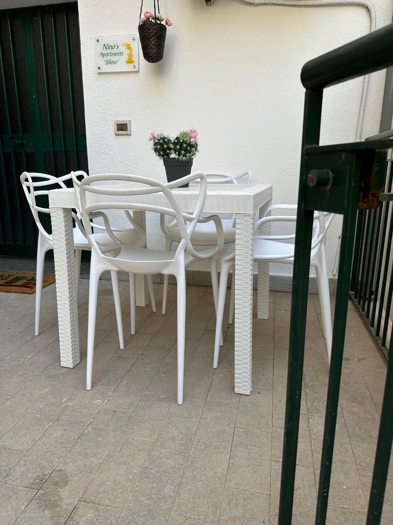Nino'S Apartments Giardini-Naxos Exterior foto