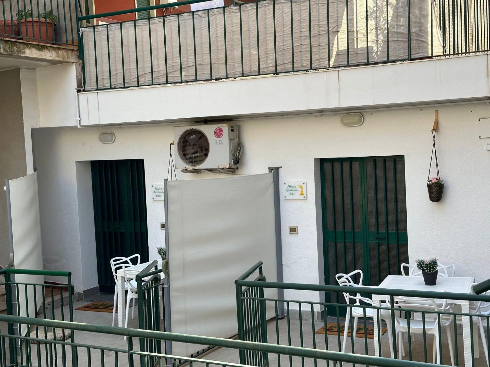 Nino'S Apartments Giardini-Naxos Exterior foto